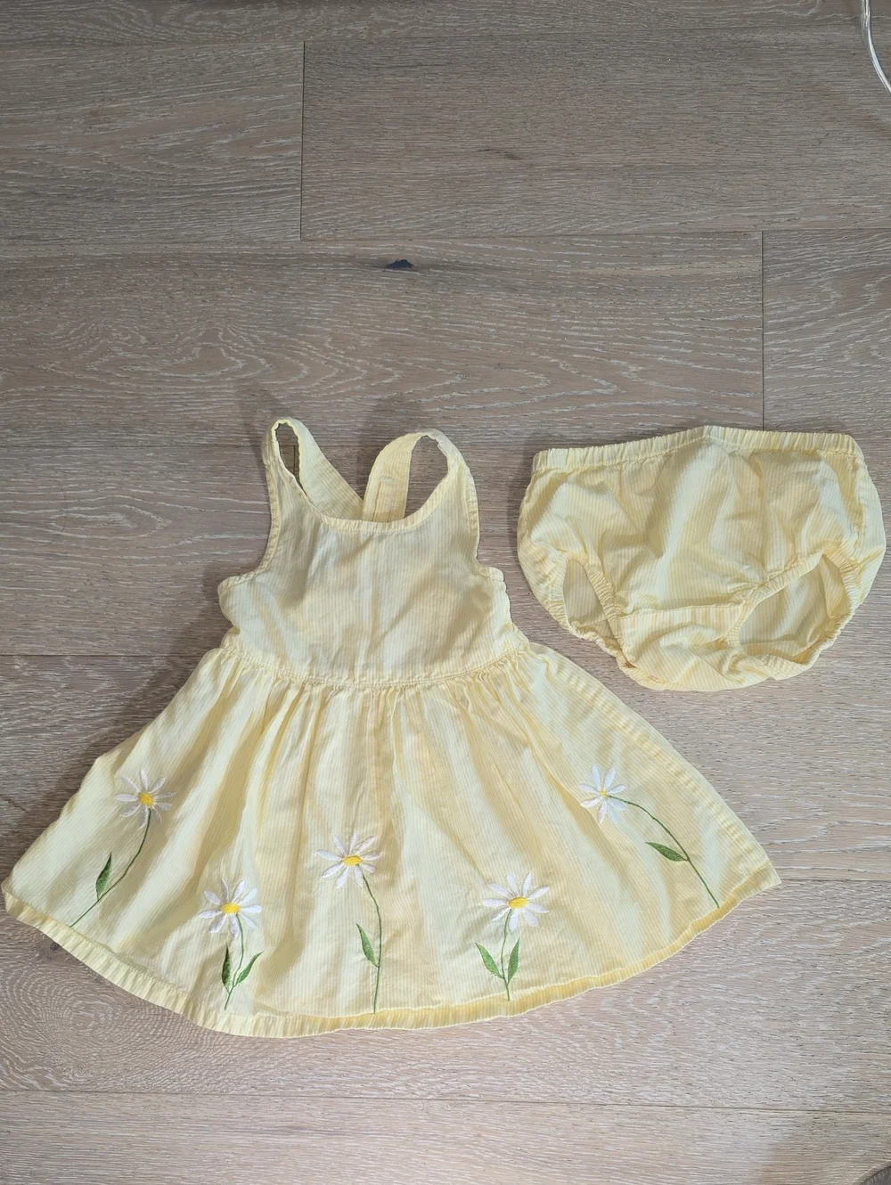 GAP Yellow Daisy Embroidered Sundress with Bloomers 12-18 Mos.